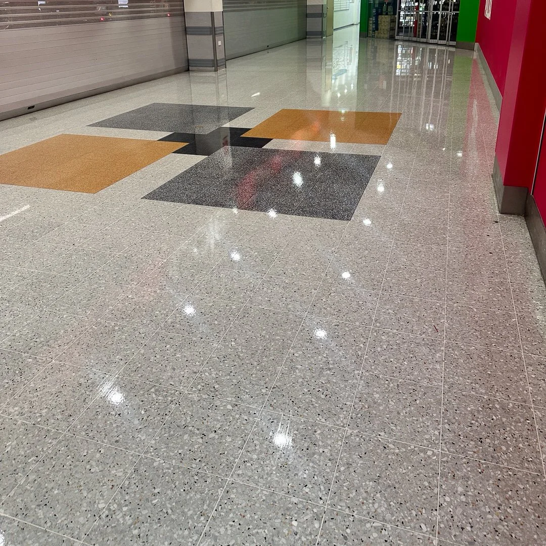 Clean polished floor in a shopping centre